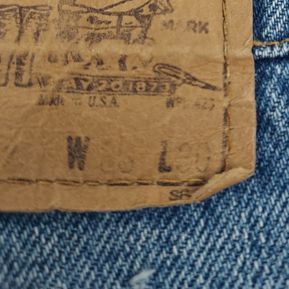 Vintage Levi's Orange Tab Jeans Size 35x32 Distressed Faded Blue Jeans - Picture 4 of 16
